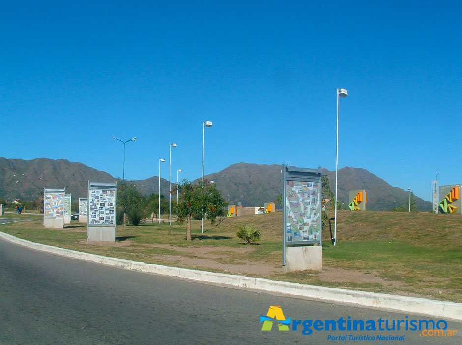 La Ciudad de La Punta - Imagen: Argentinaturismo.com.ar