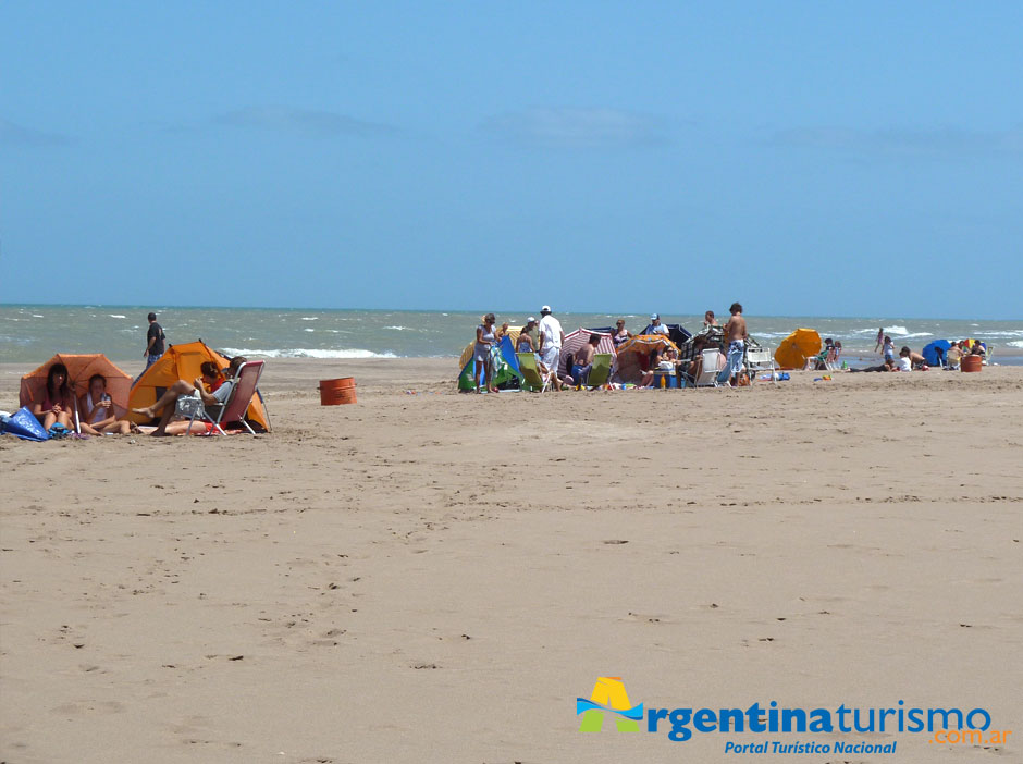 Playas y Balnearios en Balneario San Cayetano - Imagen: Argentinaturismo.com.ar
