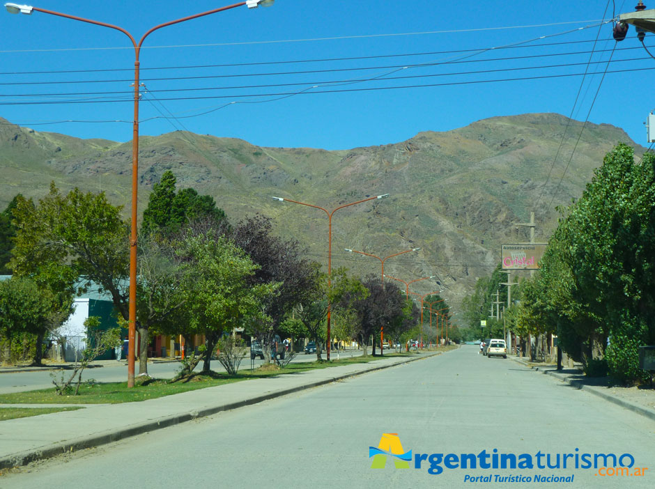 La Ciudad de El Maitn - Imagen: Argentinaturismo.com.ar