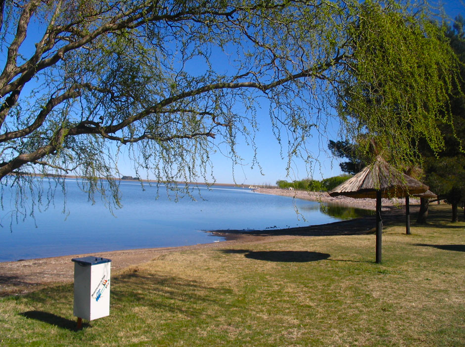 Laguna de Pun - Imagen: Argentinaturismo.com.ar